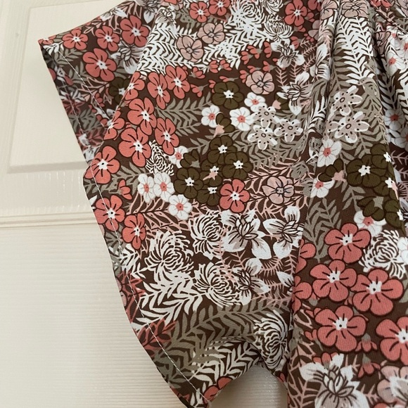 Floral V-Neck Women's Top - Picture 3 of 3